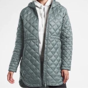 Athleta Whisper Featherless Parka Puffer Metropolis Gray